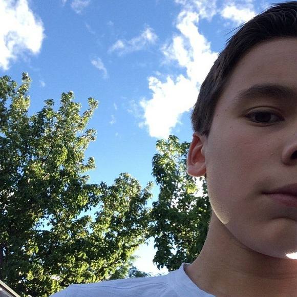 Meet your Posher, Andrew - Picture 1 of 1